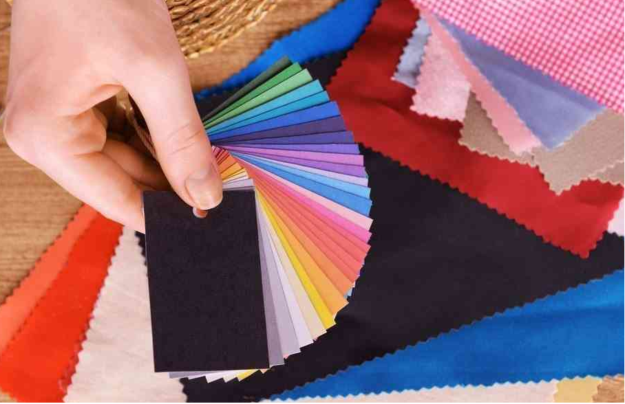 What are the main differences between polyester fabrics and nylon fabrics?